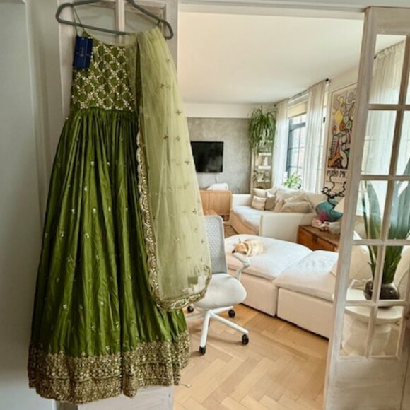 Mehendi Green Embroidered Anarkali - Picture 2 of 8